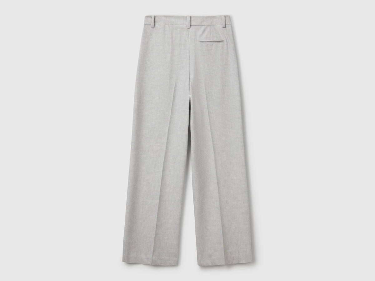 Pantaloni ampi fluidi