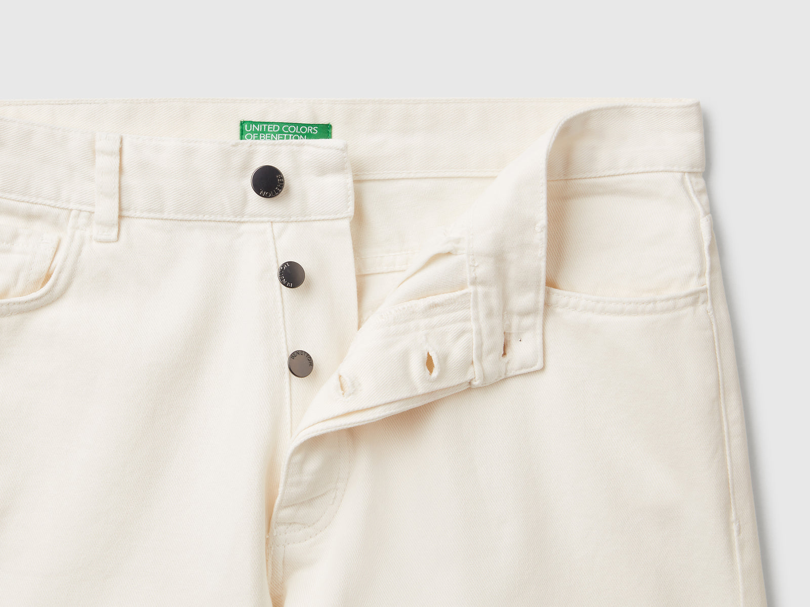 Jeans regular fit da uomo bianco 3 | Benetton Outlet