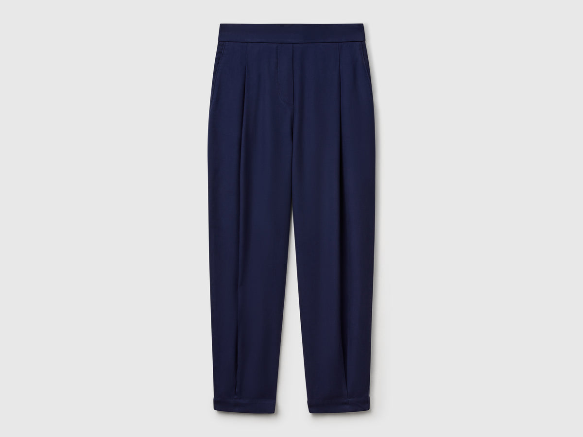 Pantaloni fluidi con pinces