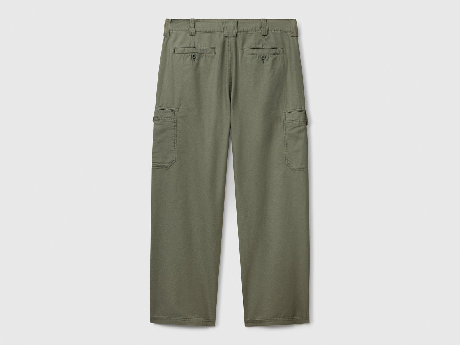 Pantaloni cargo in misto lino da uomo verde militare 2 | Benetton Outlet