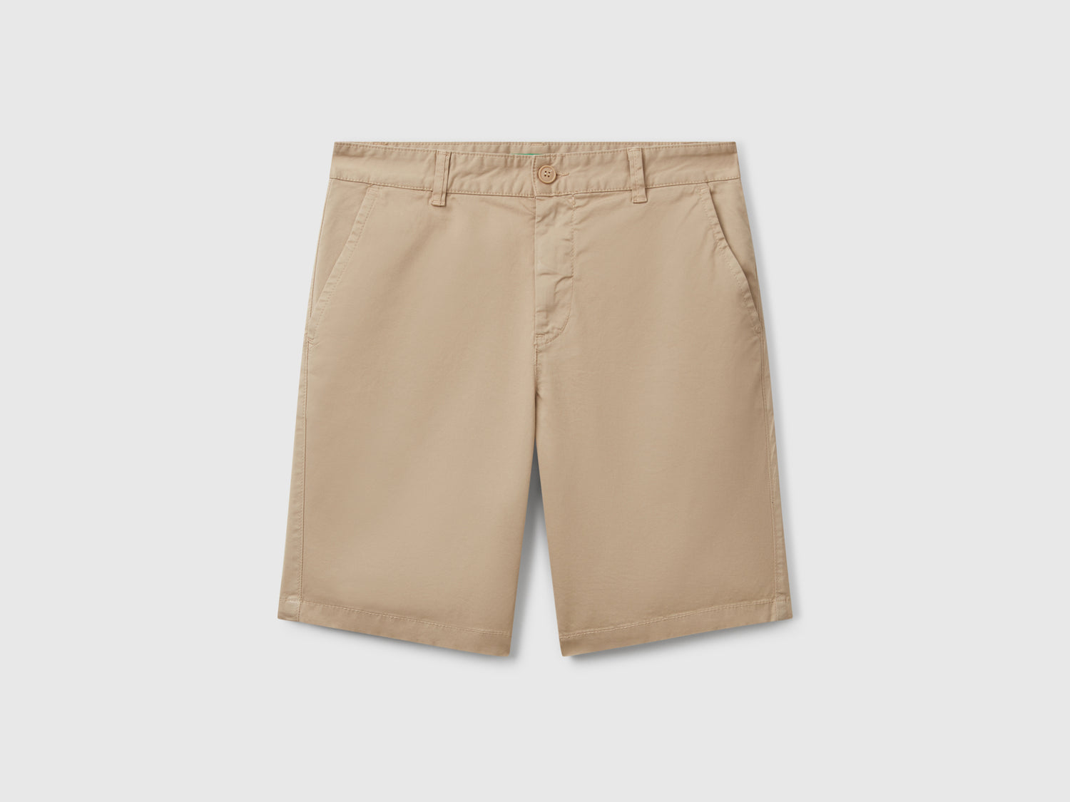 Bermuda chino in cotone stretch da uomo beige | Benetton Outlet