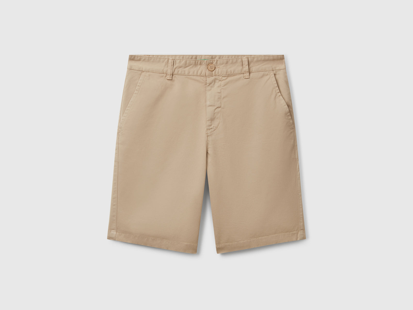 Bermuda chino in cotone stretch da uomo beige | Benetton Outlet