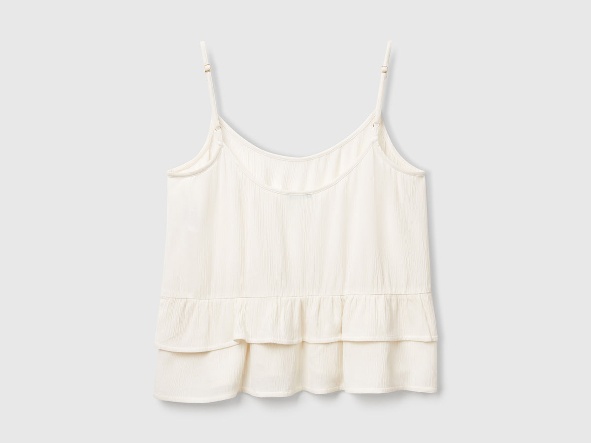 Flowing top with ruffle