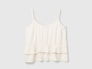 Flowing top with ruffle