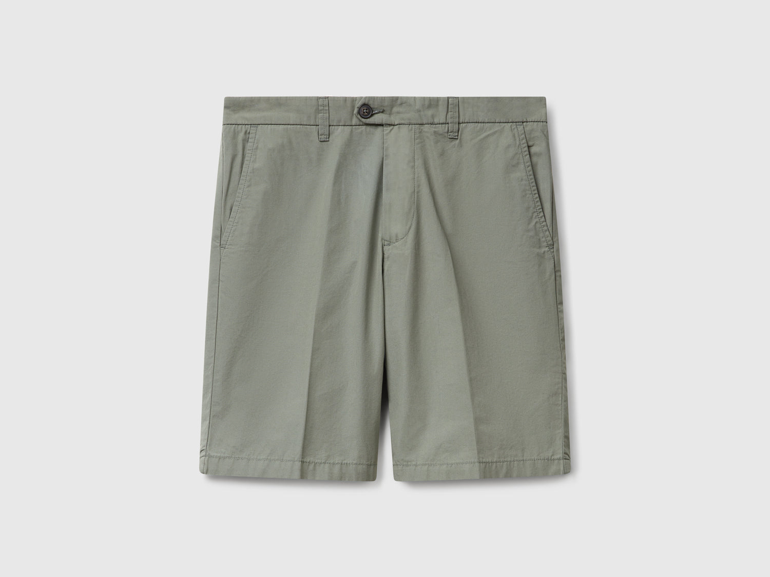 Bermuda chino in tela da uomo verde militare | Benetton Outlet