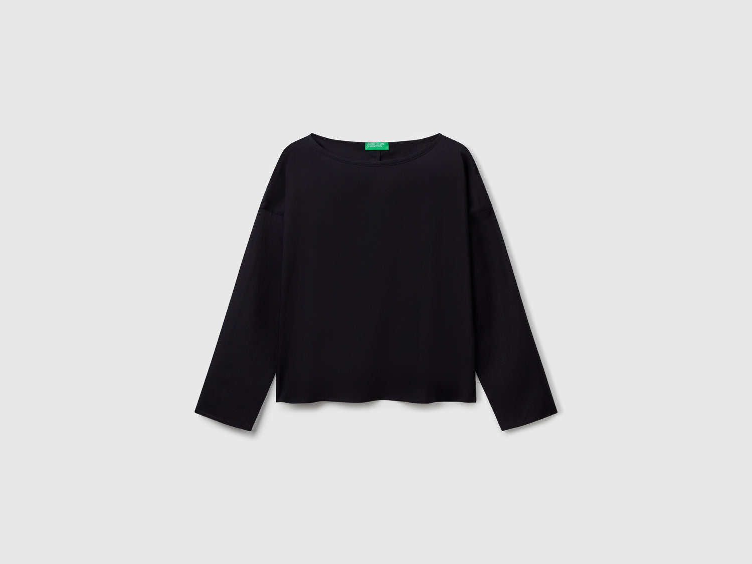 Blusa fluida da donna nero | Benetton Outlet