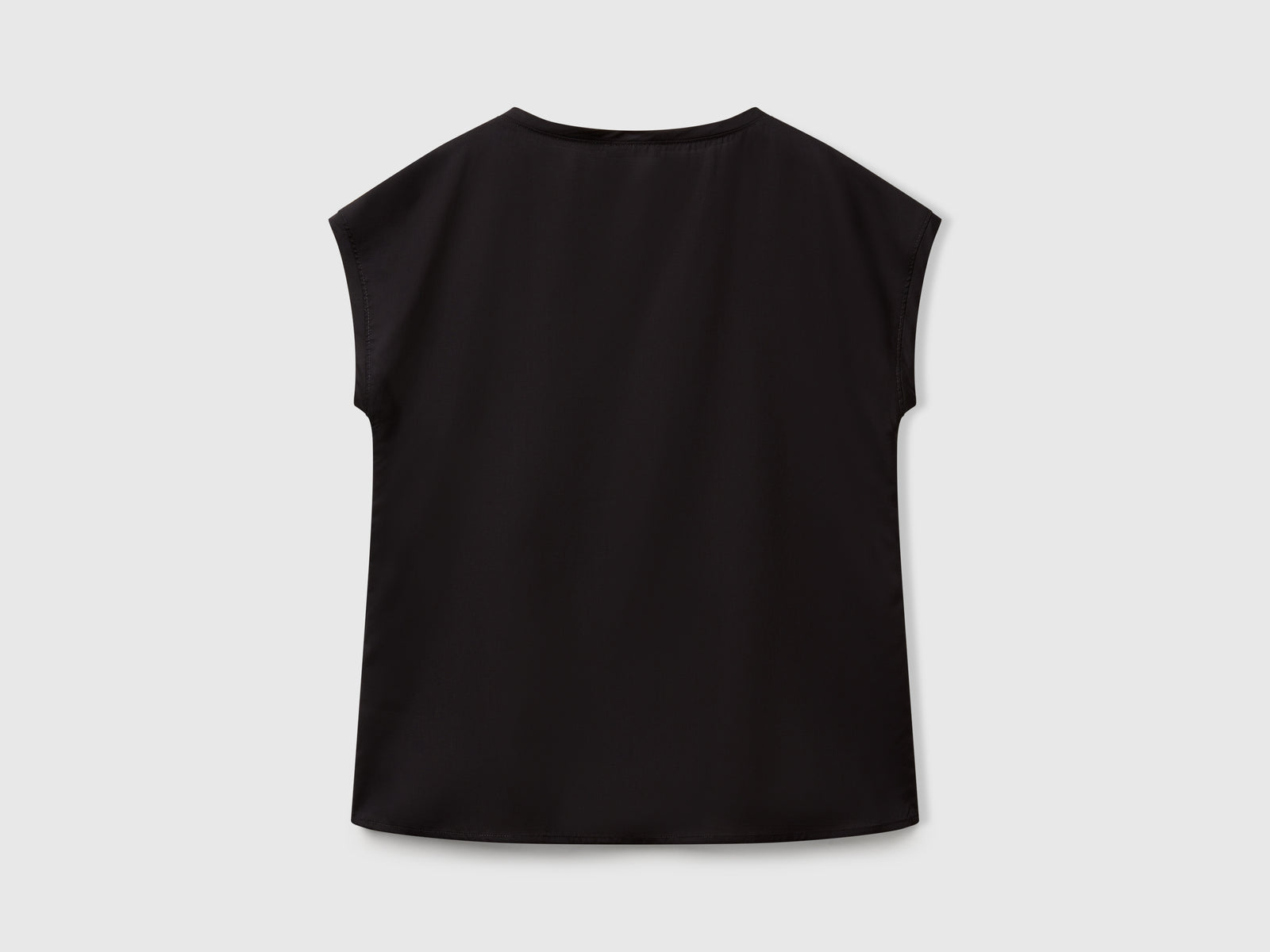 Blusa fluida da donna nero 2 | Benetton Outlet