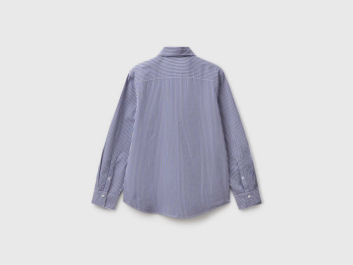 Vertical striped shirt