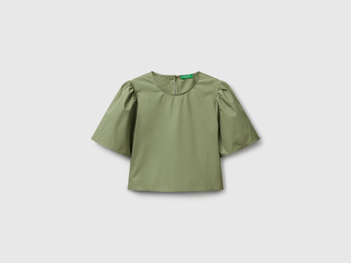 Blusa svasata con manica volant