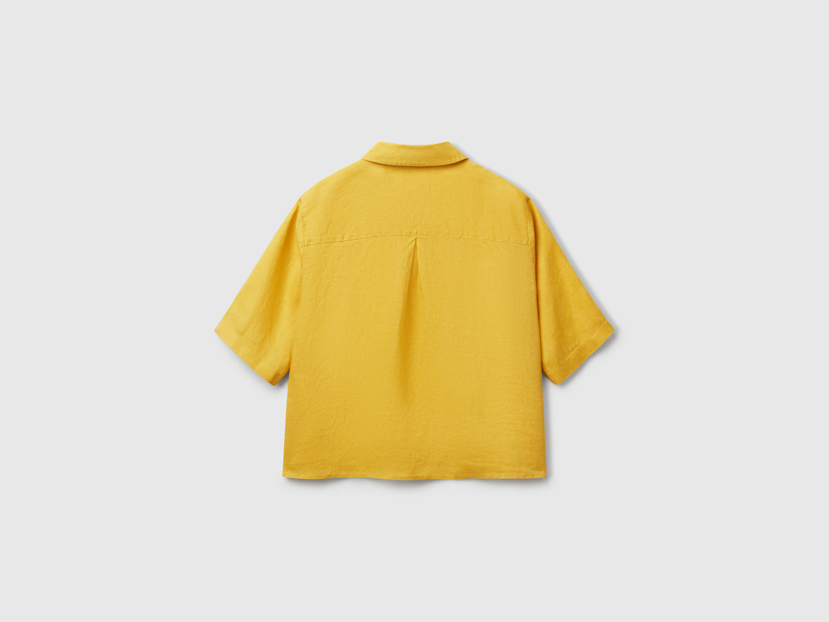 Short shirt in pure linen