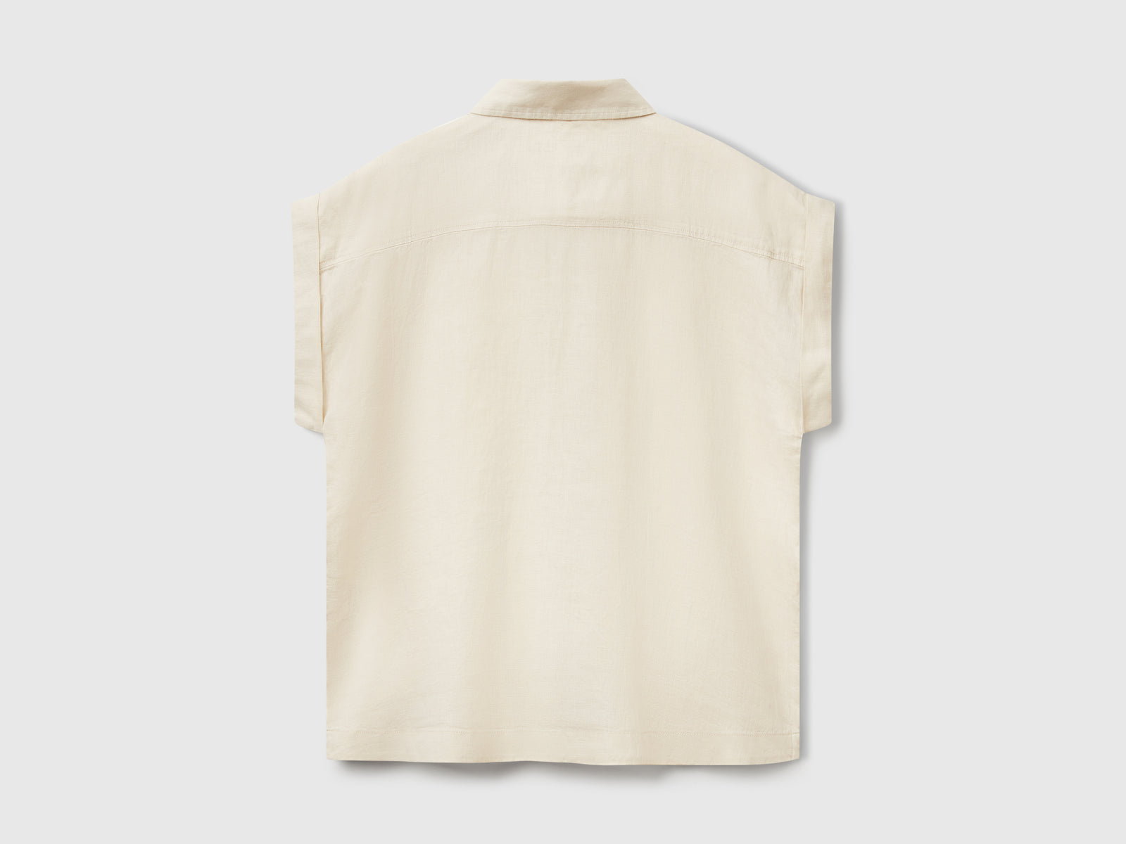 Camicia regular fit in puro lino da donna beige 2 | Benetton Outlet