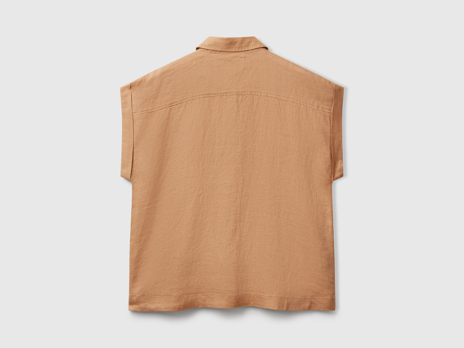 Camicia regular fit in puro lino da donna cammello 2 | Benetton Outlet
