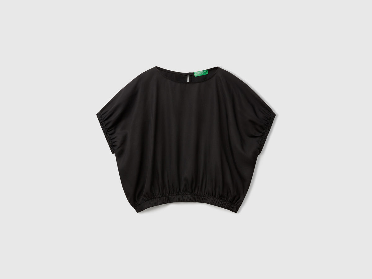 Cropped top