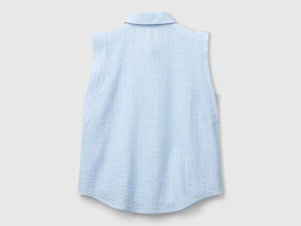 Camicia smanicata con nodo