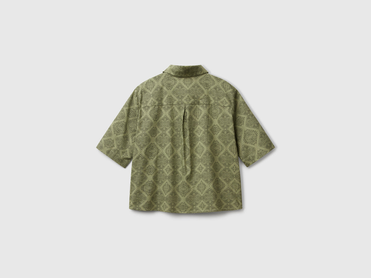 Patterned shirt in lightweight cotton