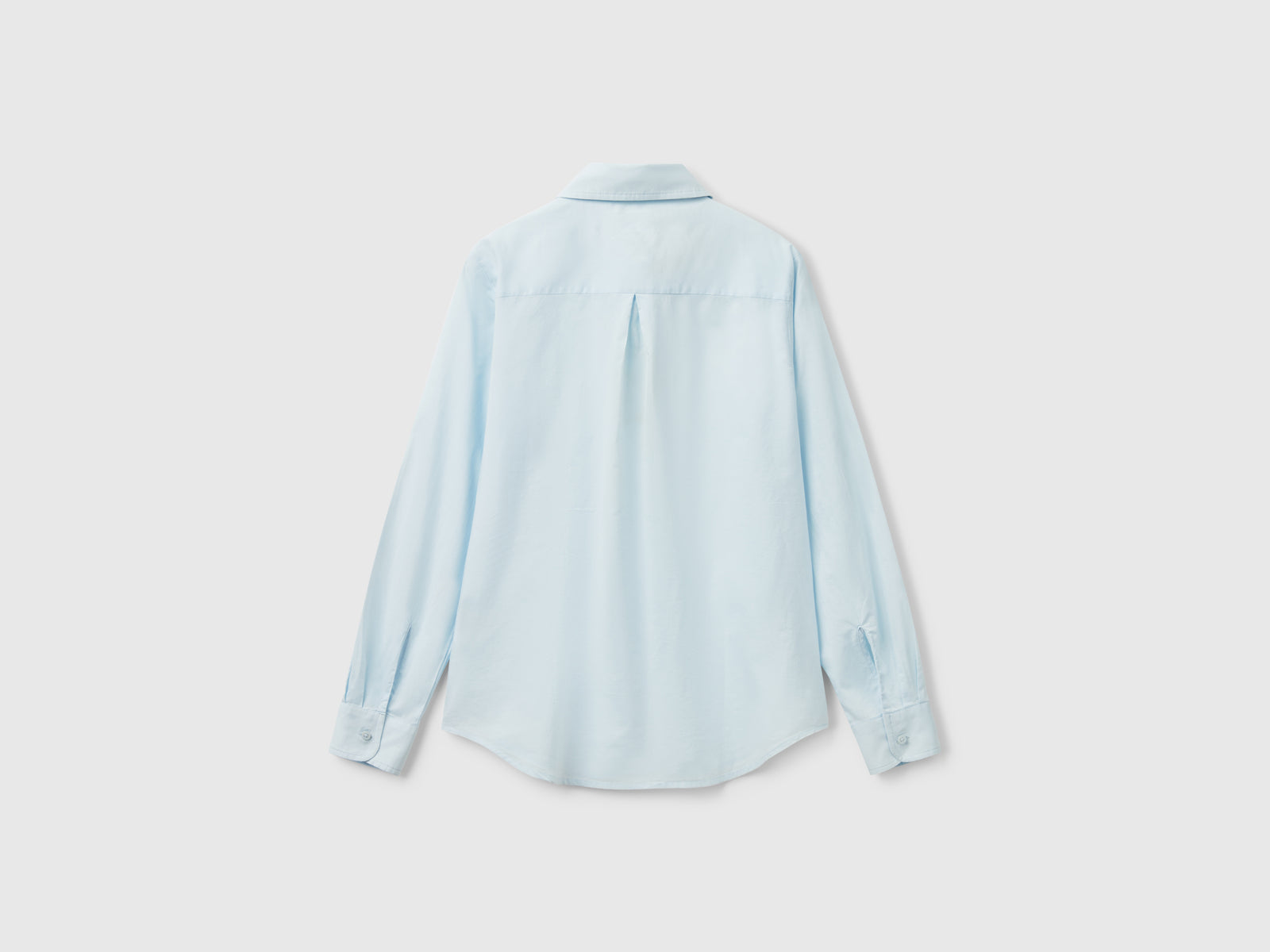 Camisa de corte regular en algodón ligero. da donna celeste 2 | Benetton Outlet