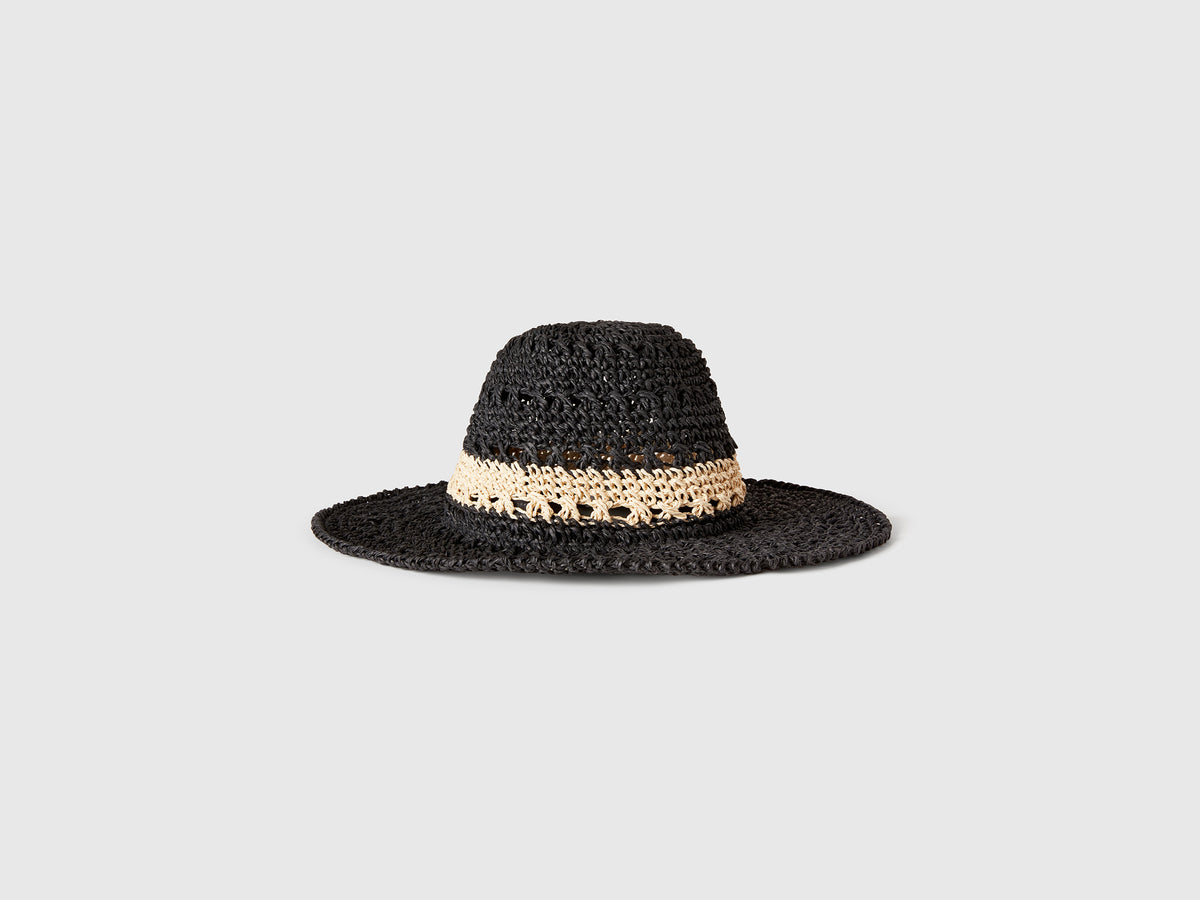 Cappello stile pescatore effetto paglia