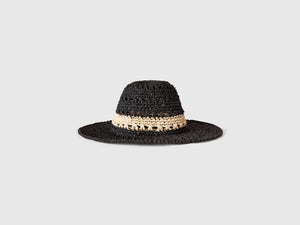 Cappello stile pescatore effetto paglia