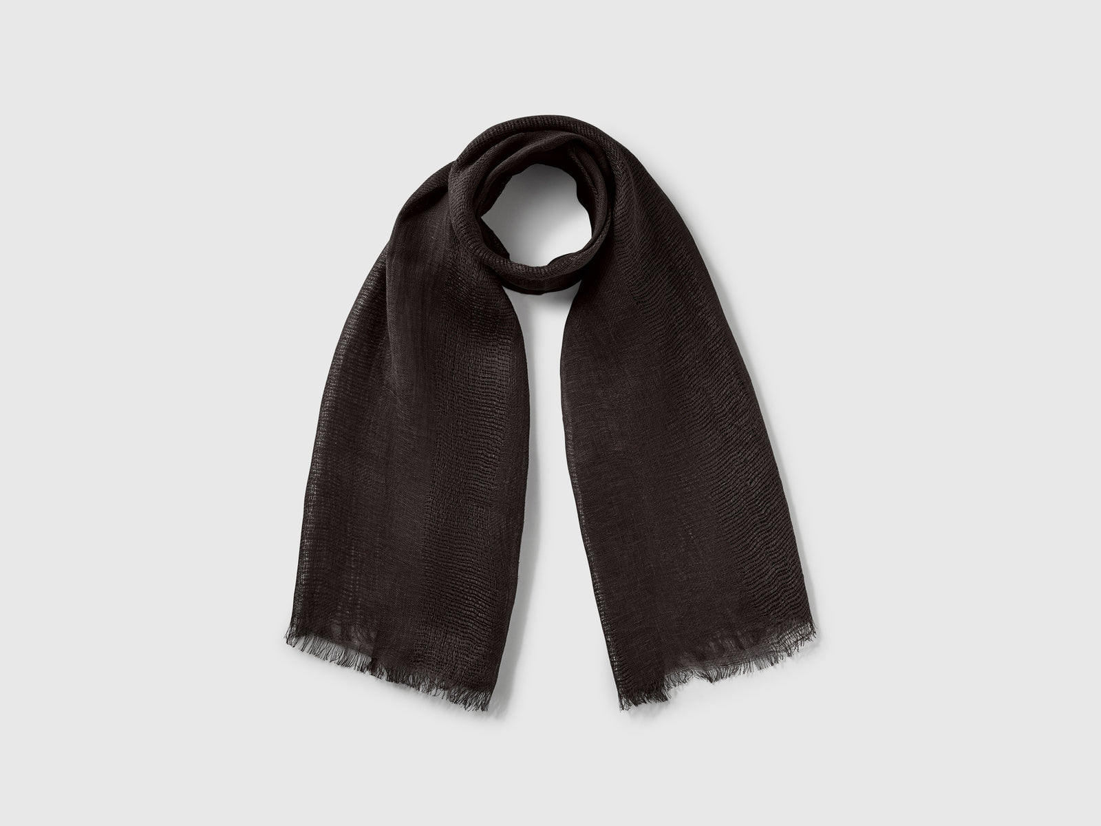 Sciarpa leggera in puro lino da donna nero | Benetton Outlet