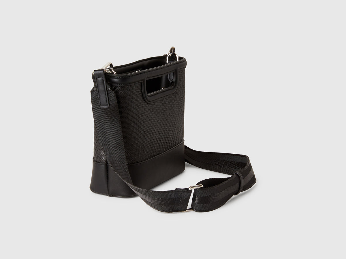 Tote bag media in rafia