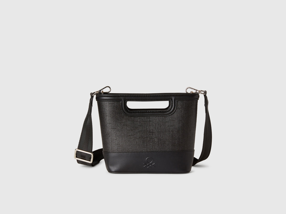 Tote bag media in rafia