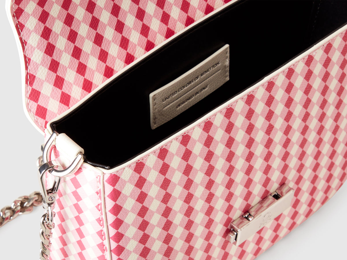 Coated fabric bag with diamond print