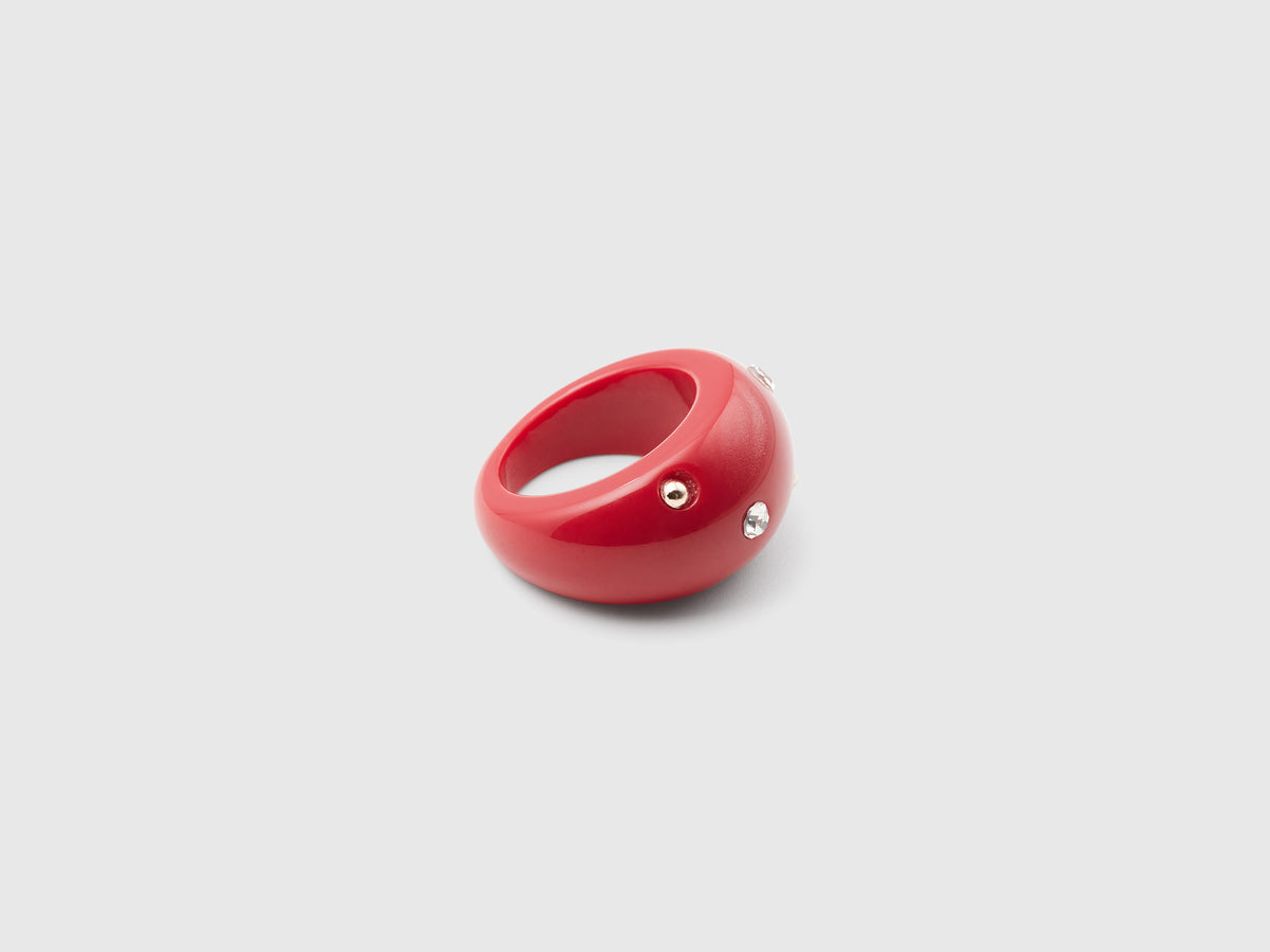Anello mattone con strass e borchie