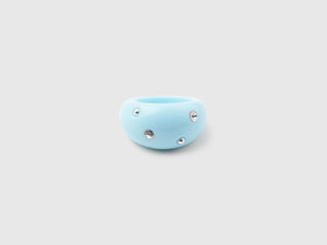 Anello con strass e borchie