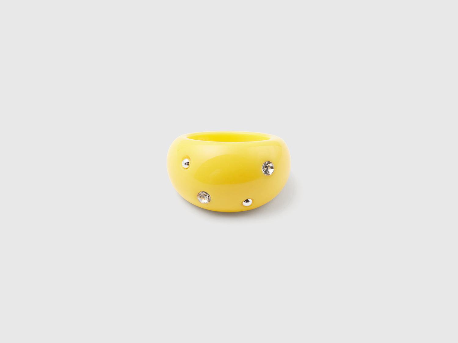 Anello con strass e borchie da donna giallo | Benetton Outlet