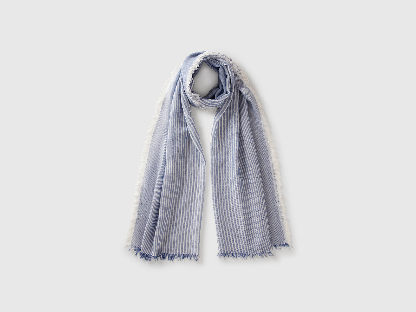 Sciarpa leggera con righe da uomo blu | Benetton Outlet