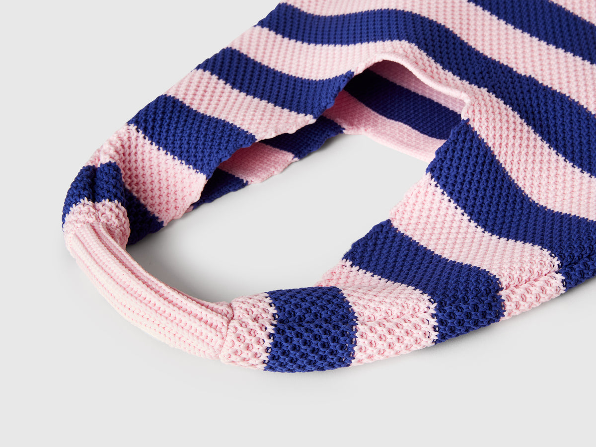 Crochet shoulder bag
