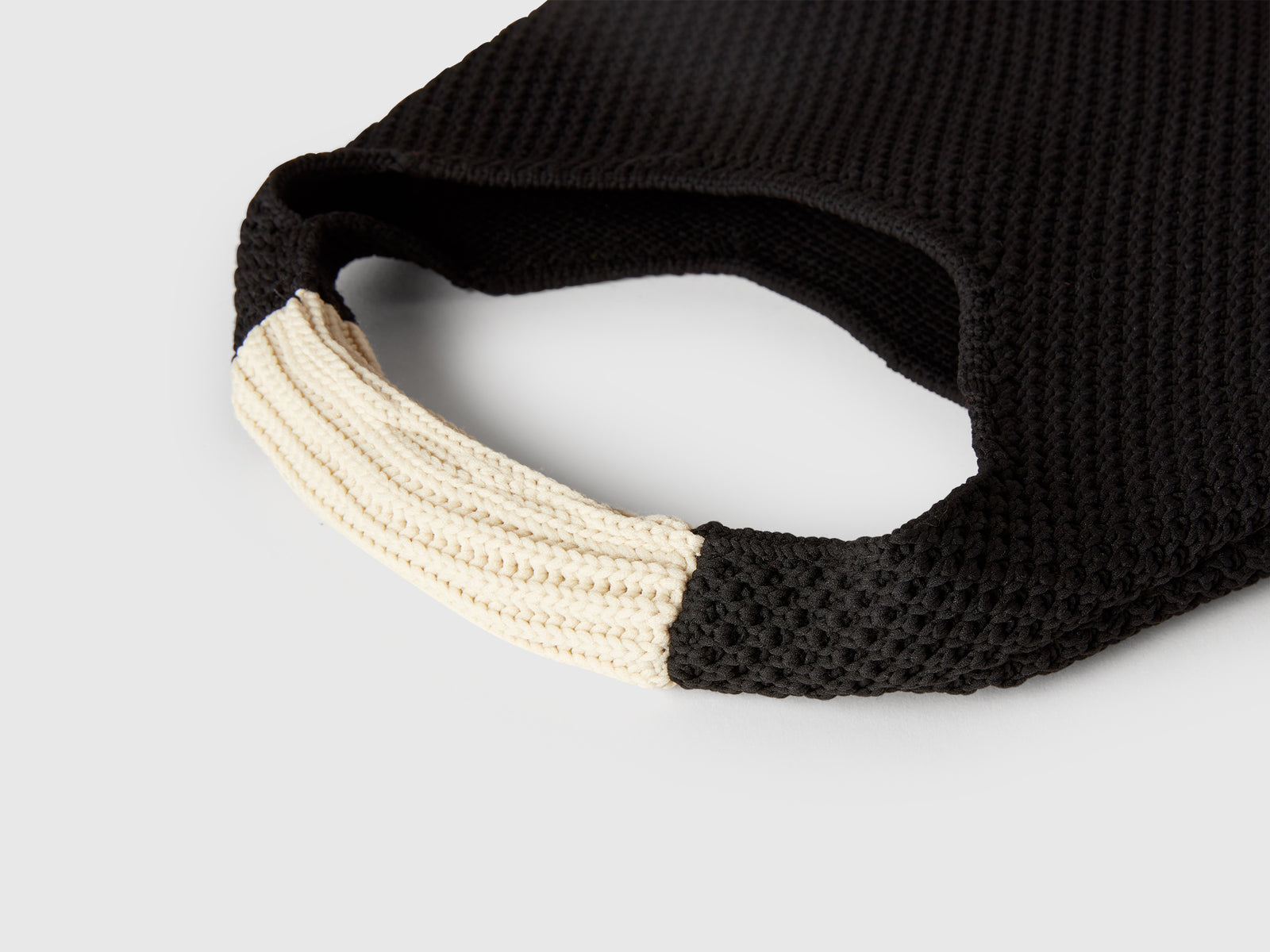 Small crochet shoulder bag da donna nero 3 | Benetton Outlet
