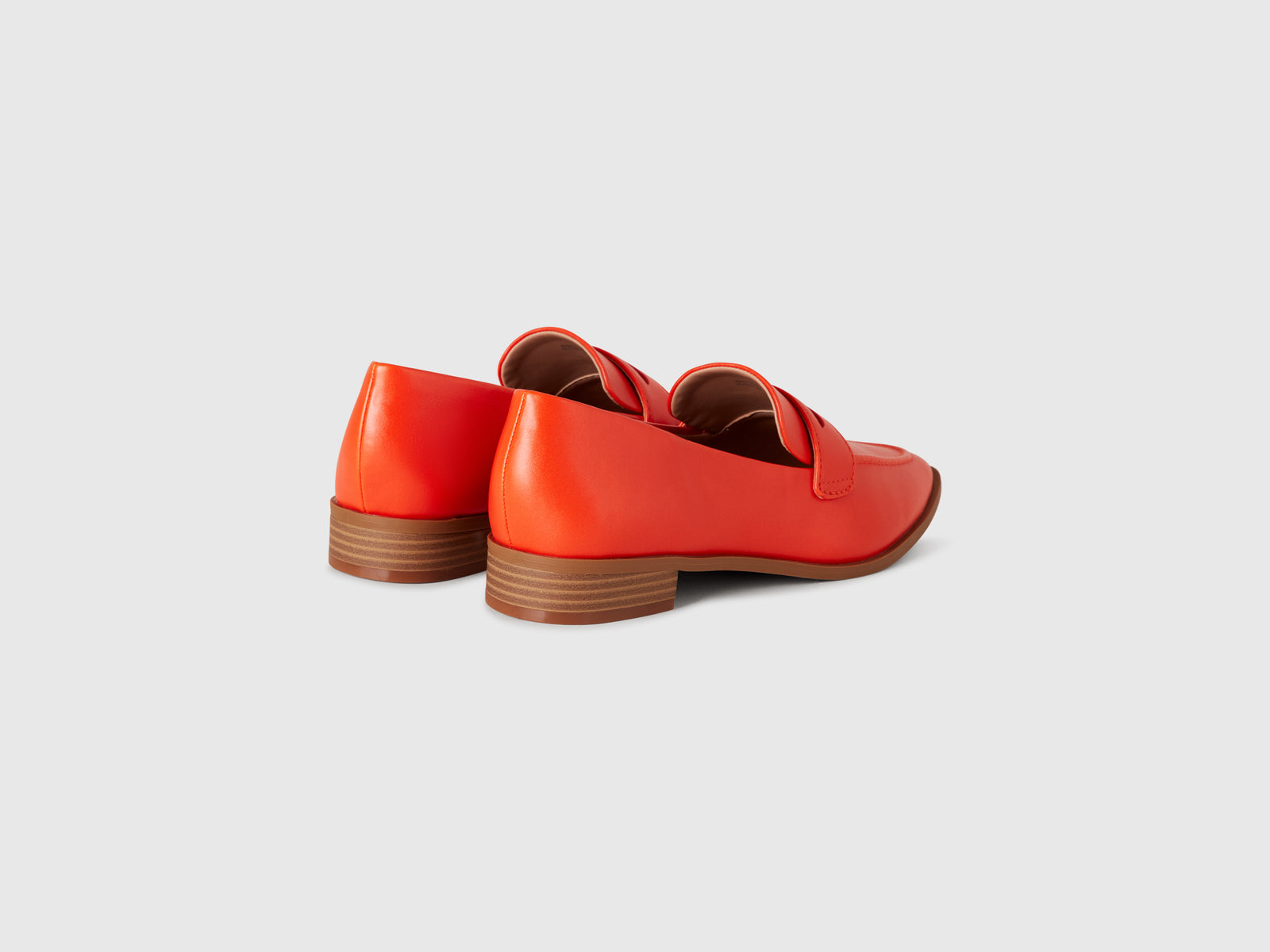 Mocassini in tessuto spalmato da donna arancione 2 | Benetton Outlet