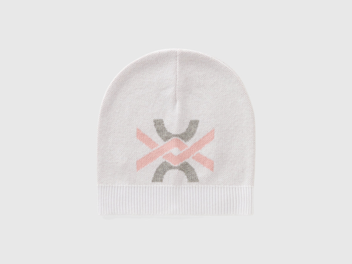 100% cotton cap with logo