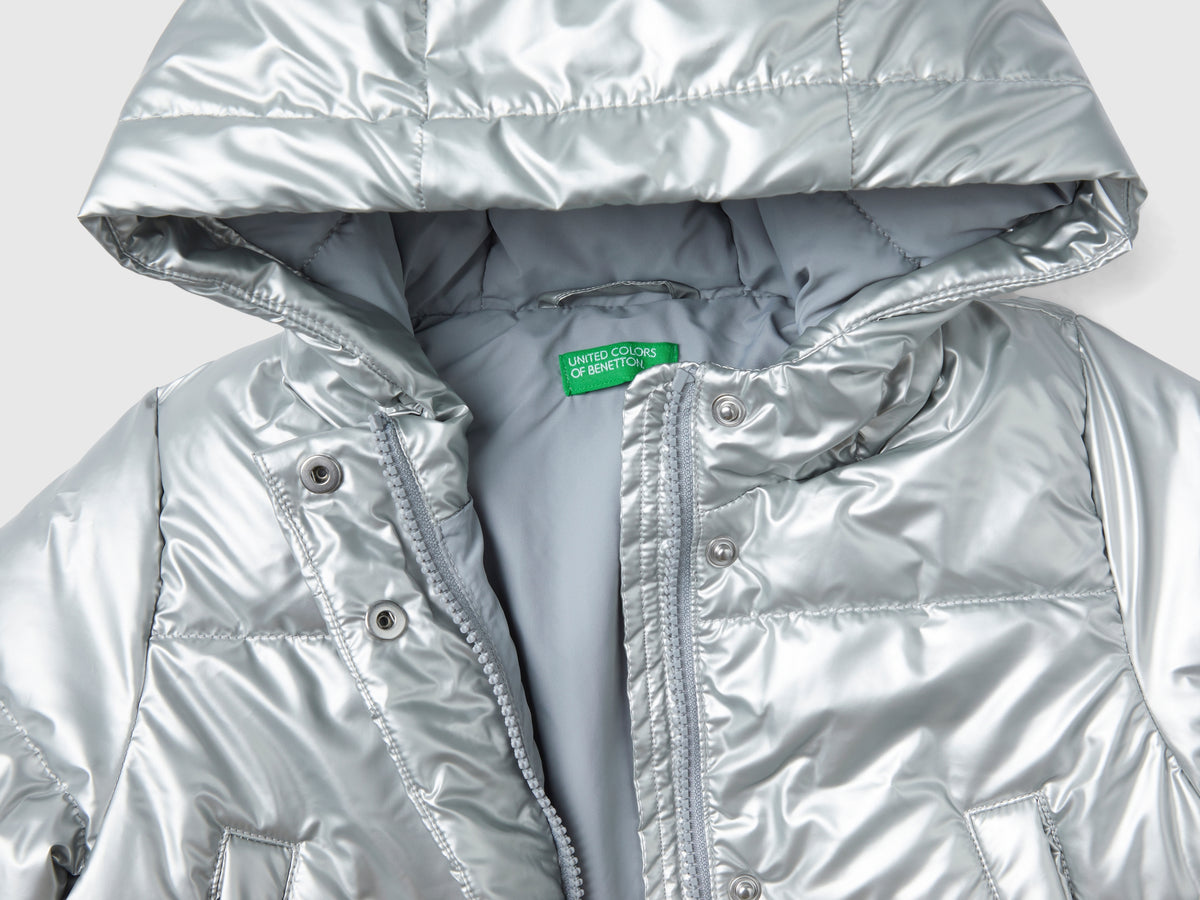 Chaqueta de plumón de nailon brillante