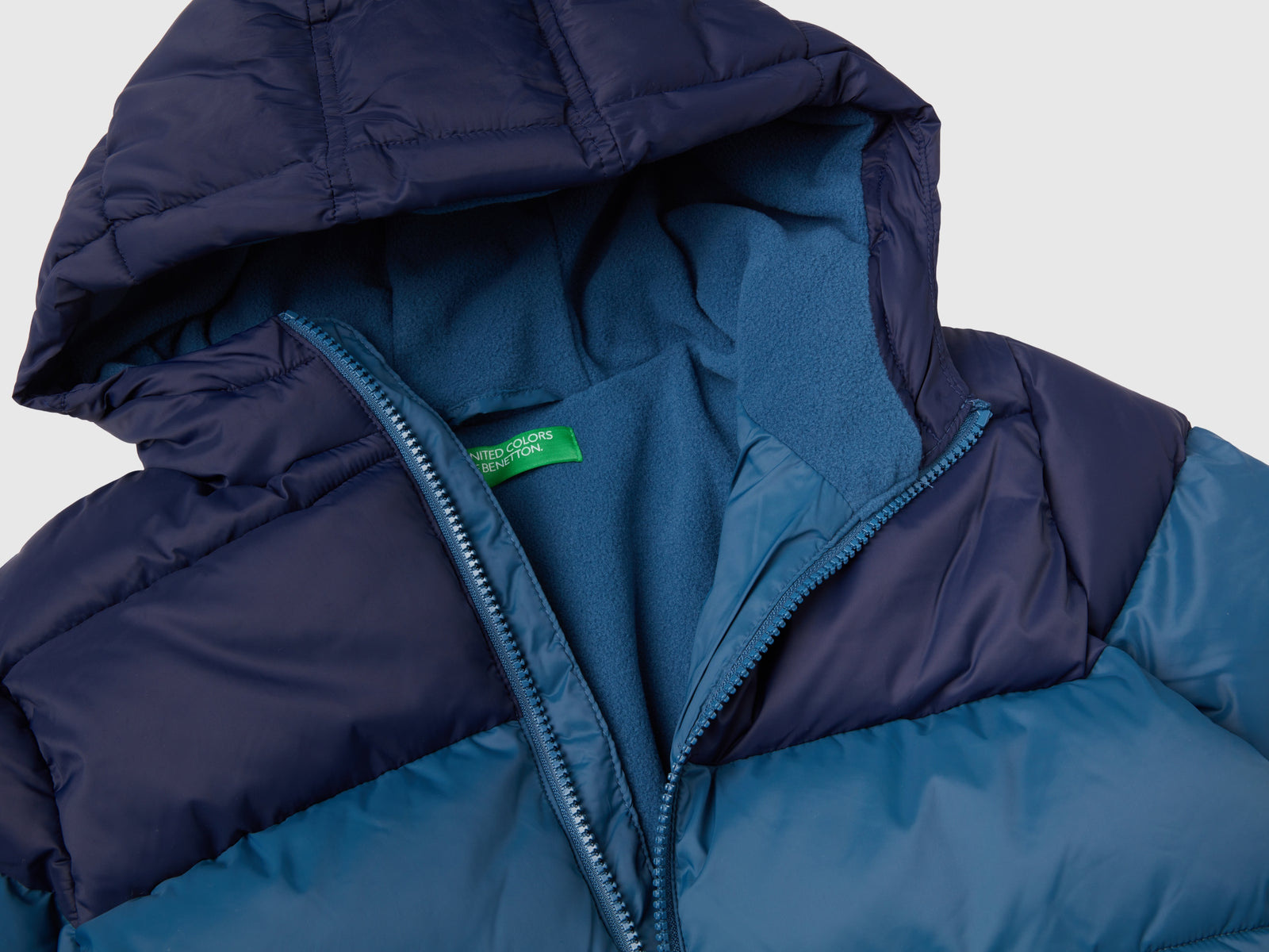 Giubbotto color block con cappuccio da bambino avio 3 | Benetton Outlet