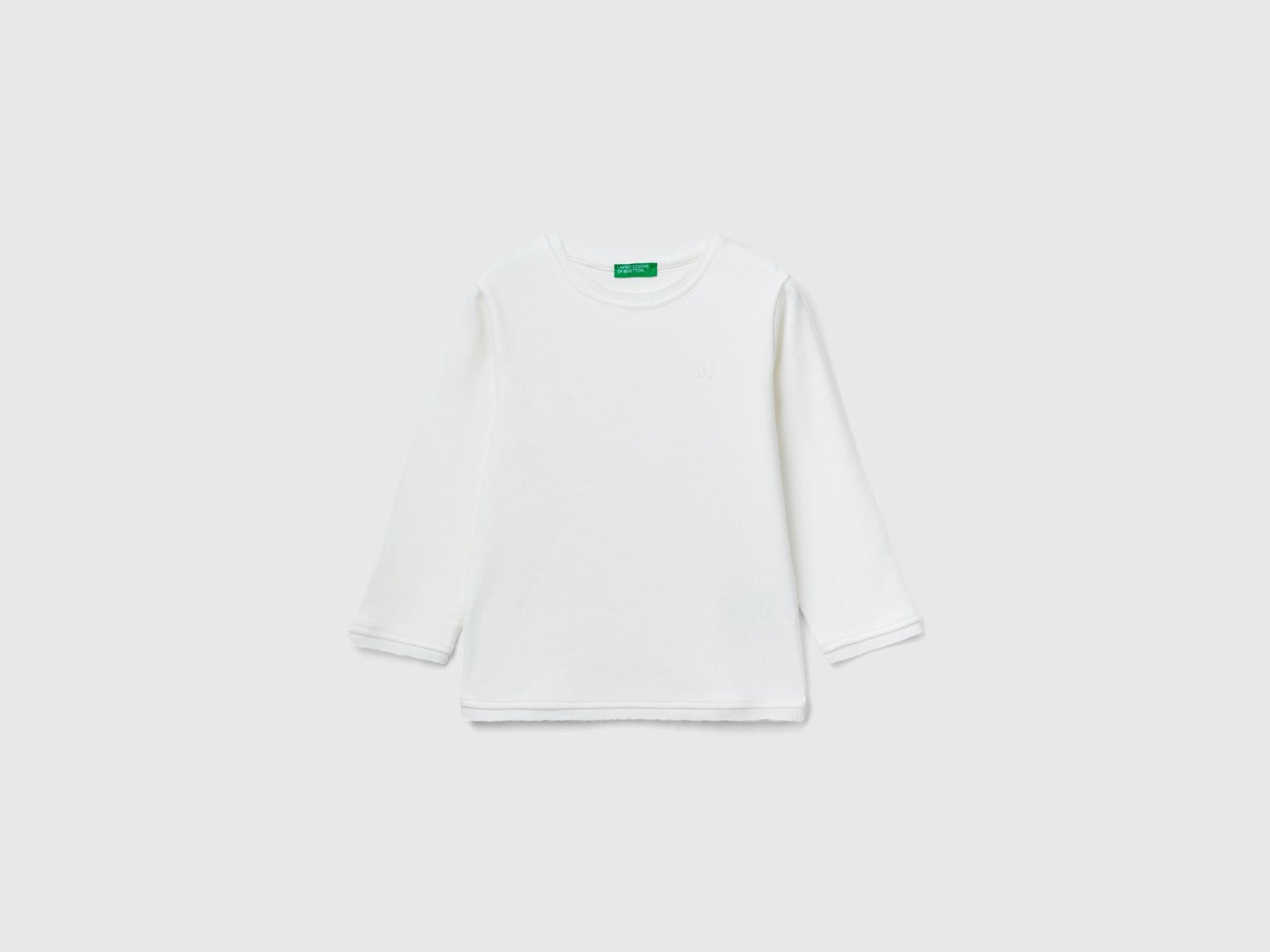 Maglietta con ricamo "BE" da bimbo bianco panna | Benetton Outlet