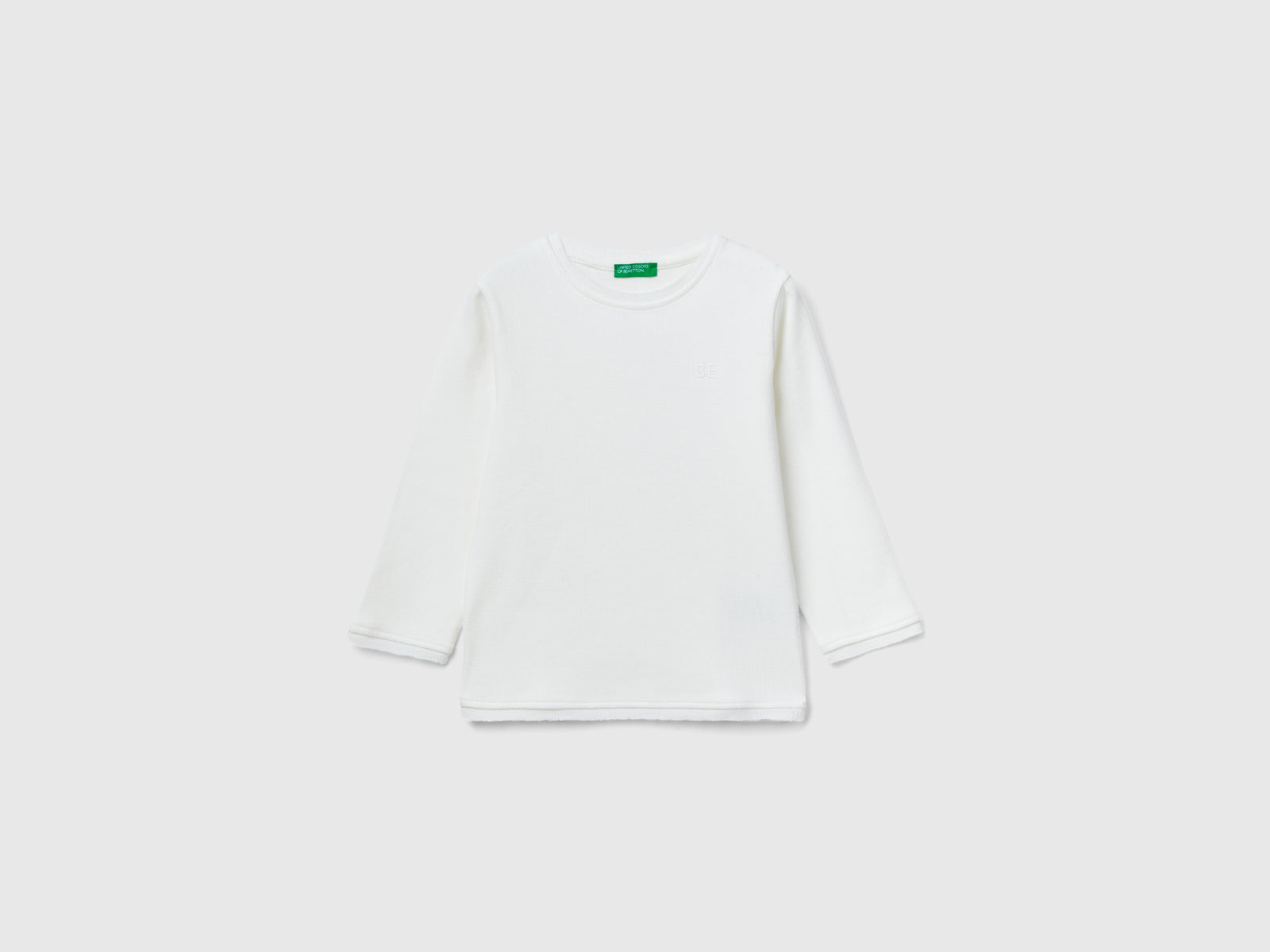 Maglietta con ricamo "BE" da bimbo bianco panna | Benetton Outlet