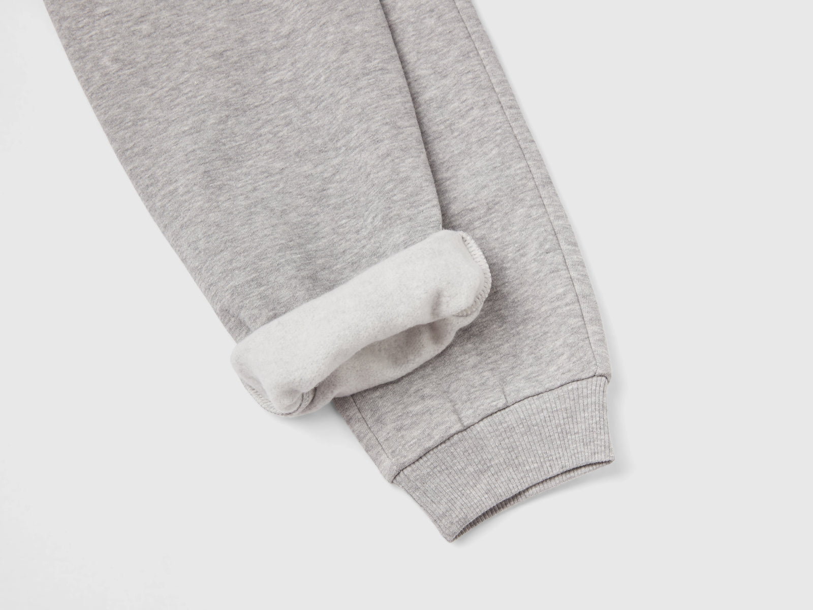 Joggers in felpa con coulisse da bambina grigio chiaro 2 | Benetton Outlet