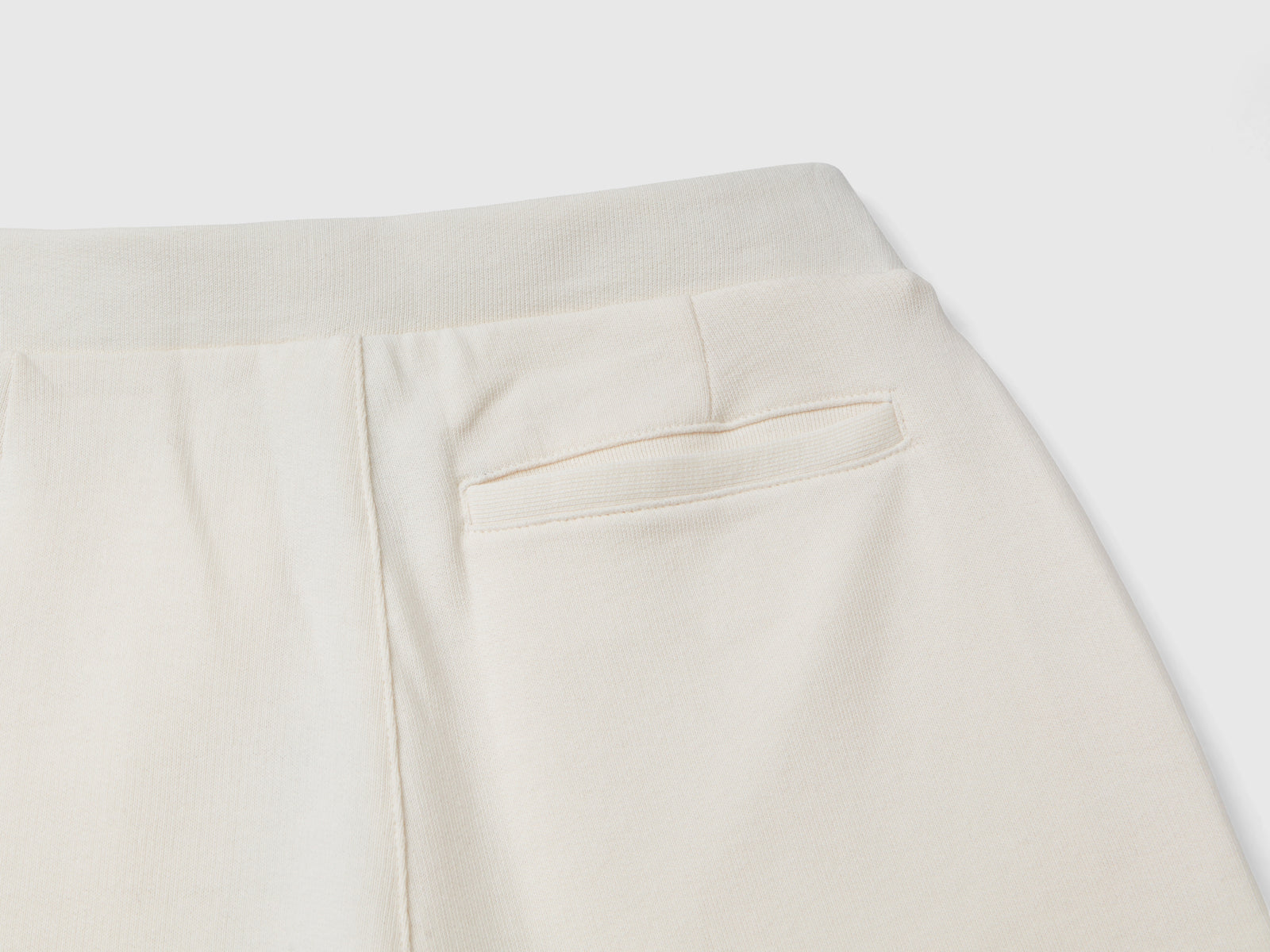 Pantalones de chándal de cintura alta da bambina bianco panna 2 | Benetton Outlet