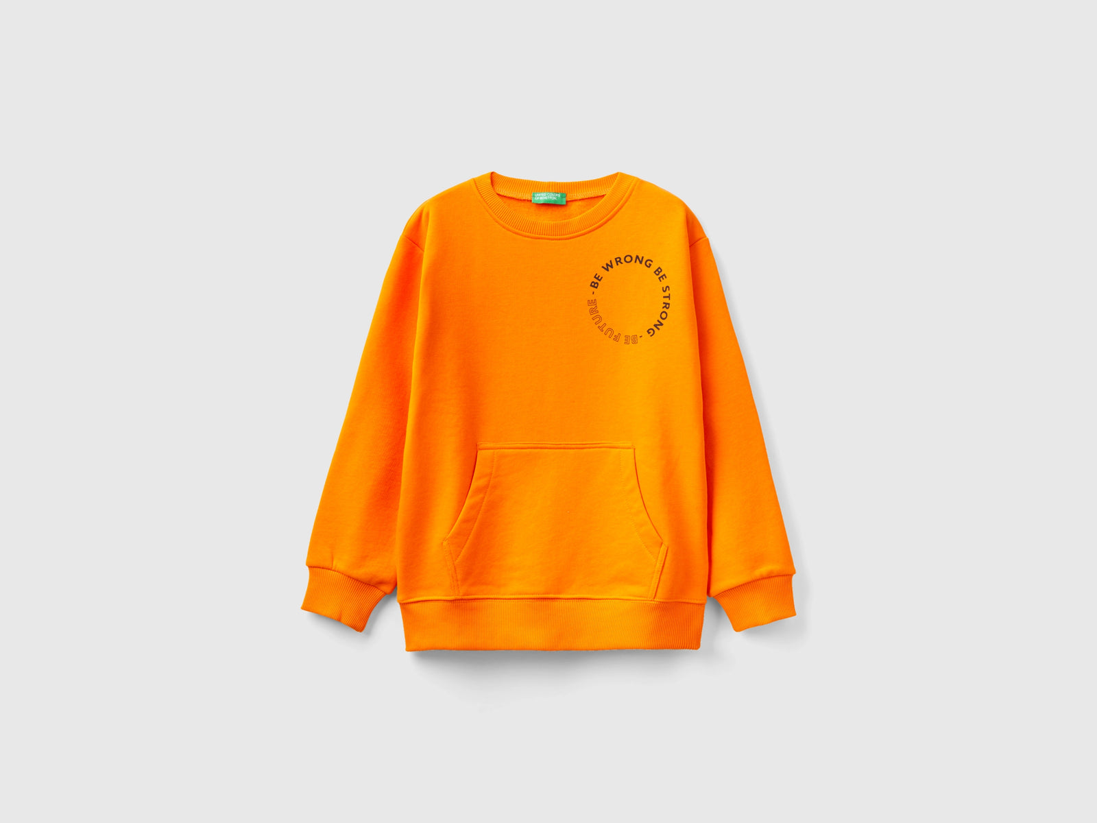 Calda felpa regular fit con stampa da bambino arancione | Benetton Outlet