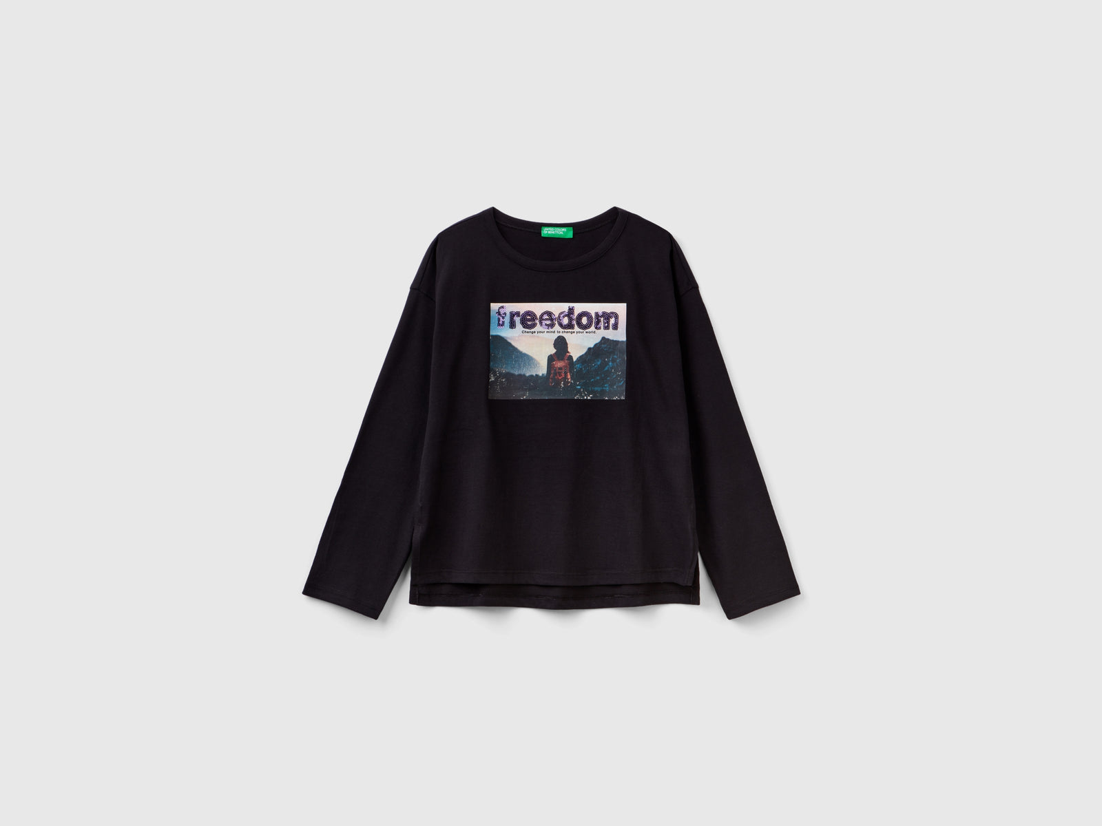 T-shirt con stampa fotografica da bambina nero | Benetton Outlet