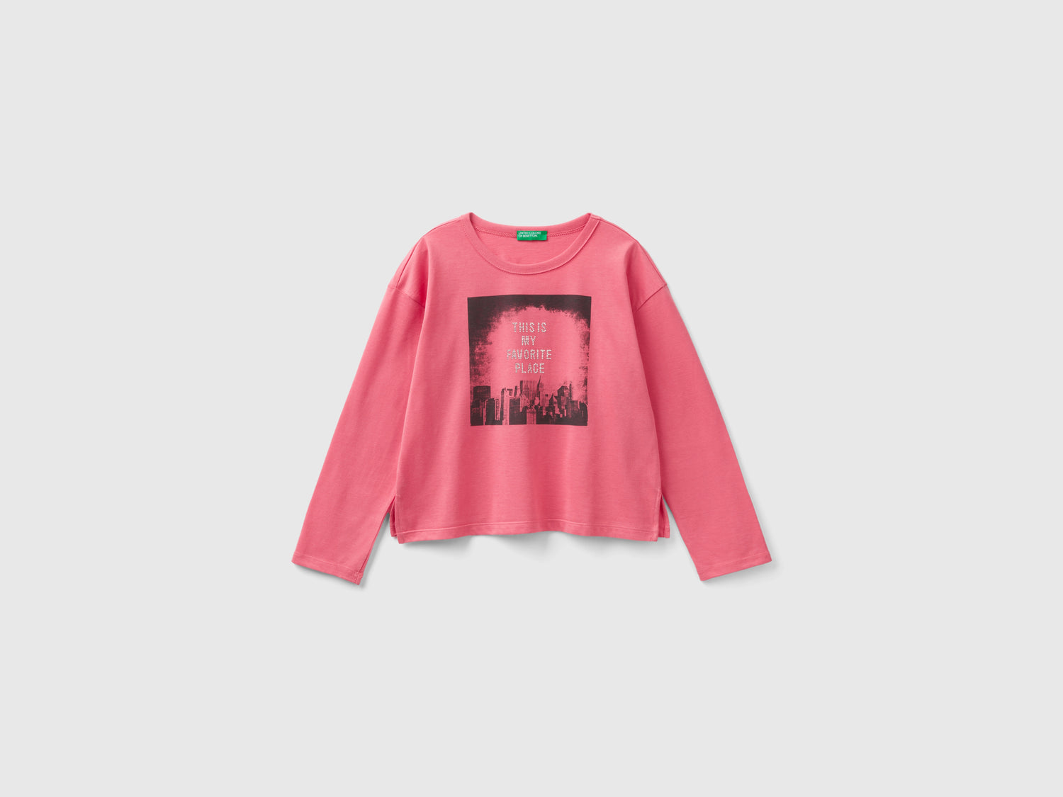 Maglietta con stampa e borchiette da bambina rosa | Benetton Outlet