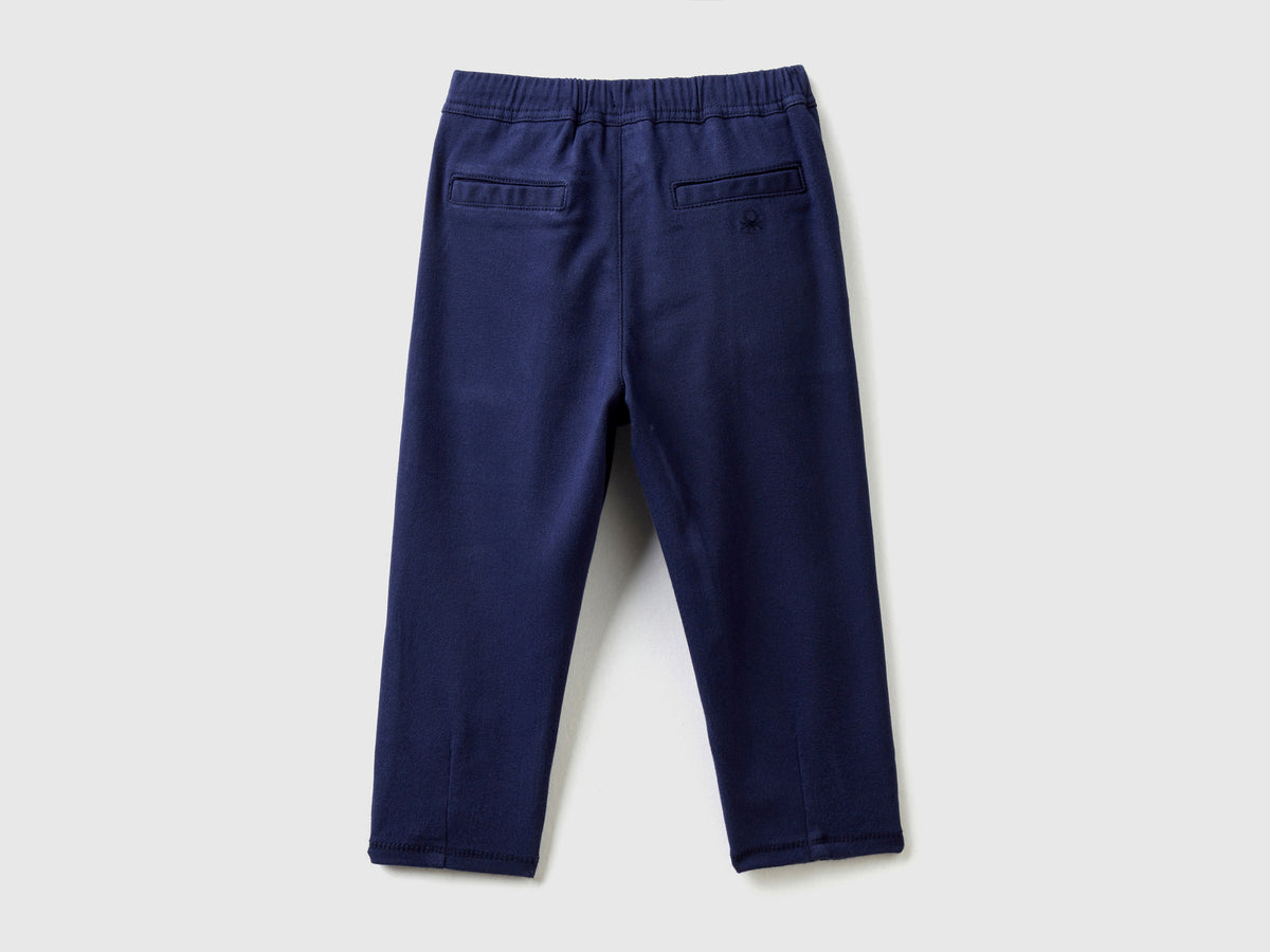 Joggers fluidi con maxi tasche