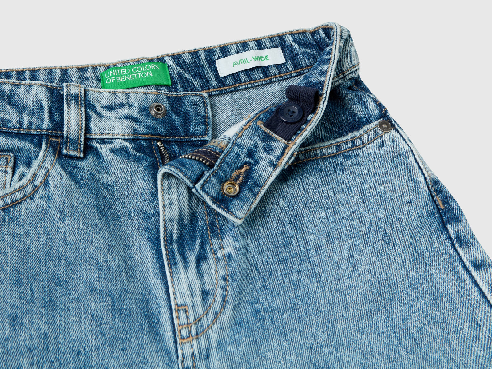 Wide-fit high-waisted jeans da bambina azzurro 3 | Benetton Outlet