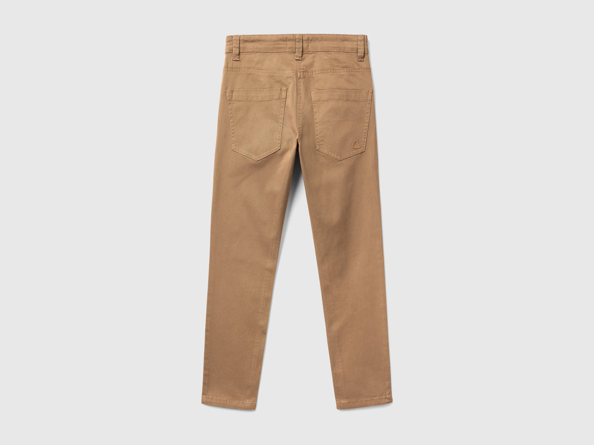 Pantaloni slim fit cinque tasche