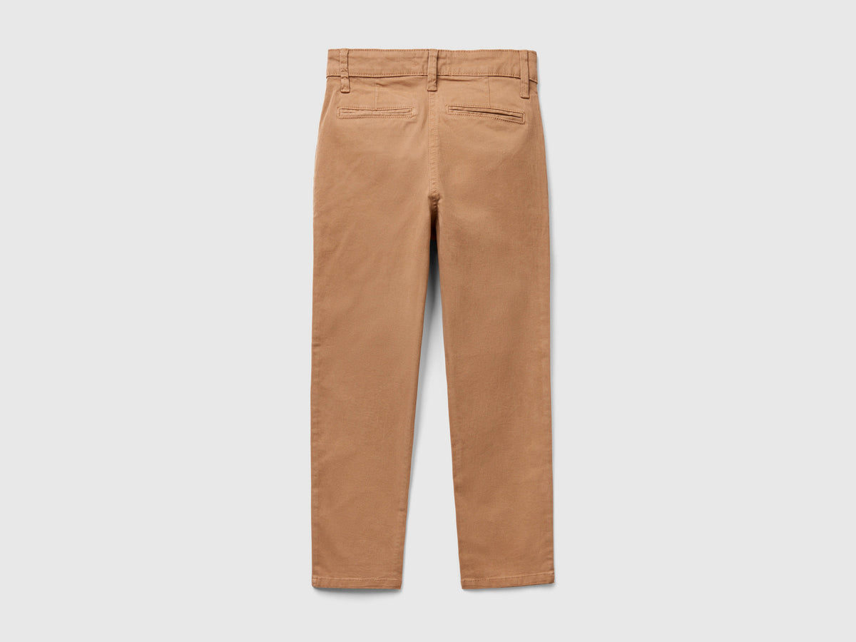 Slim fit chinos in stretch cotton