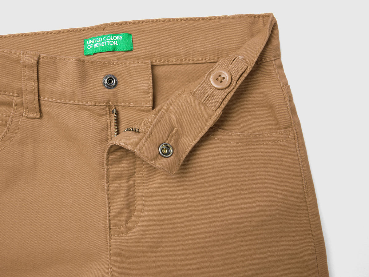 Pantaloni stretch cinque tasche