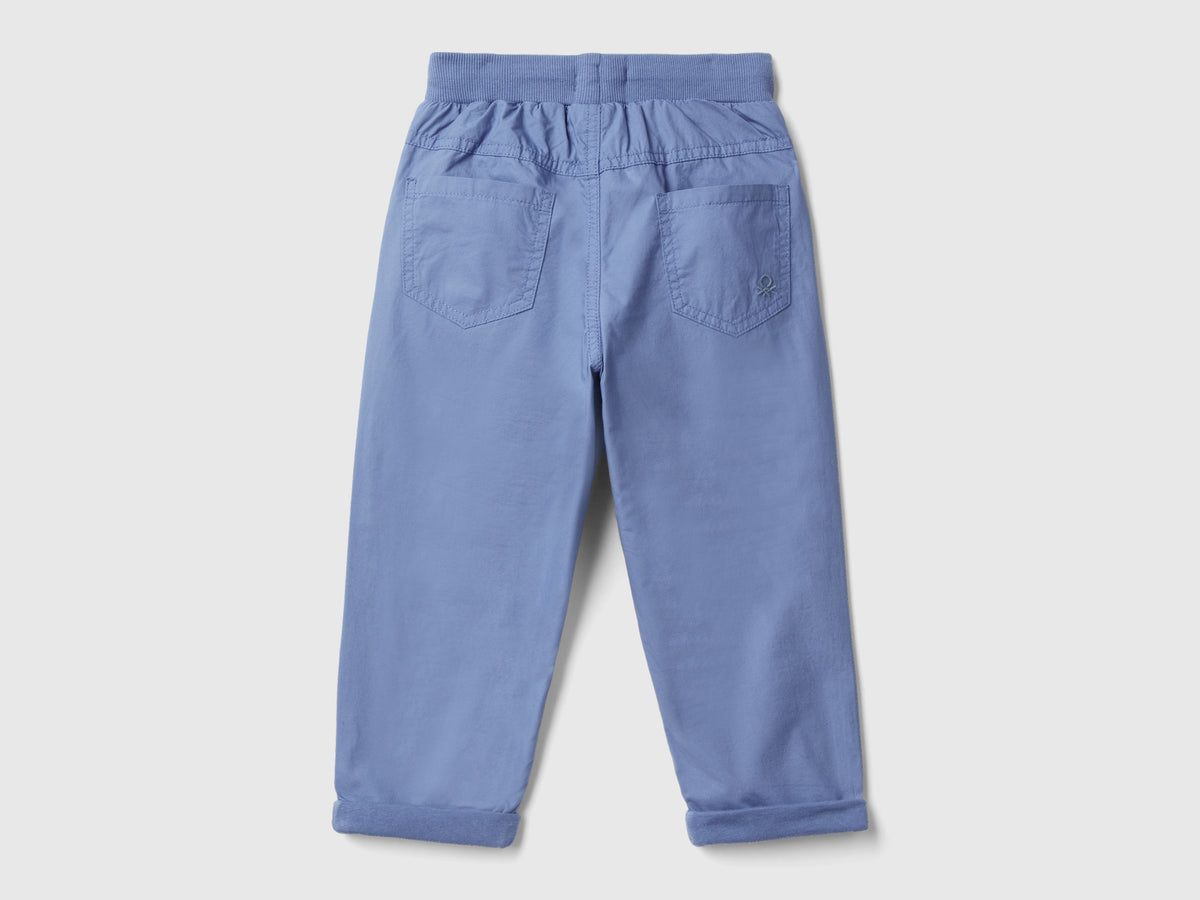Pantaloni con coulisse