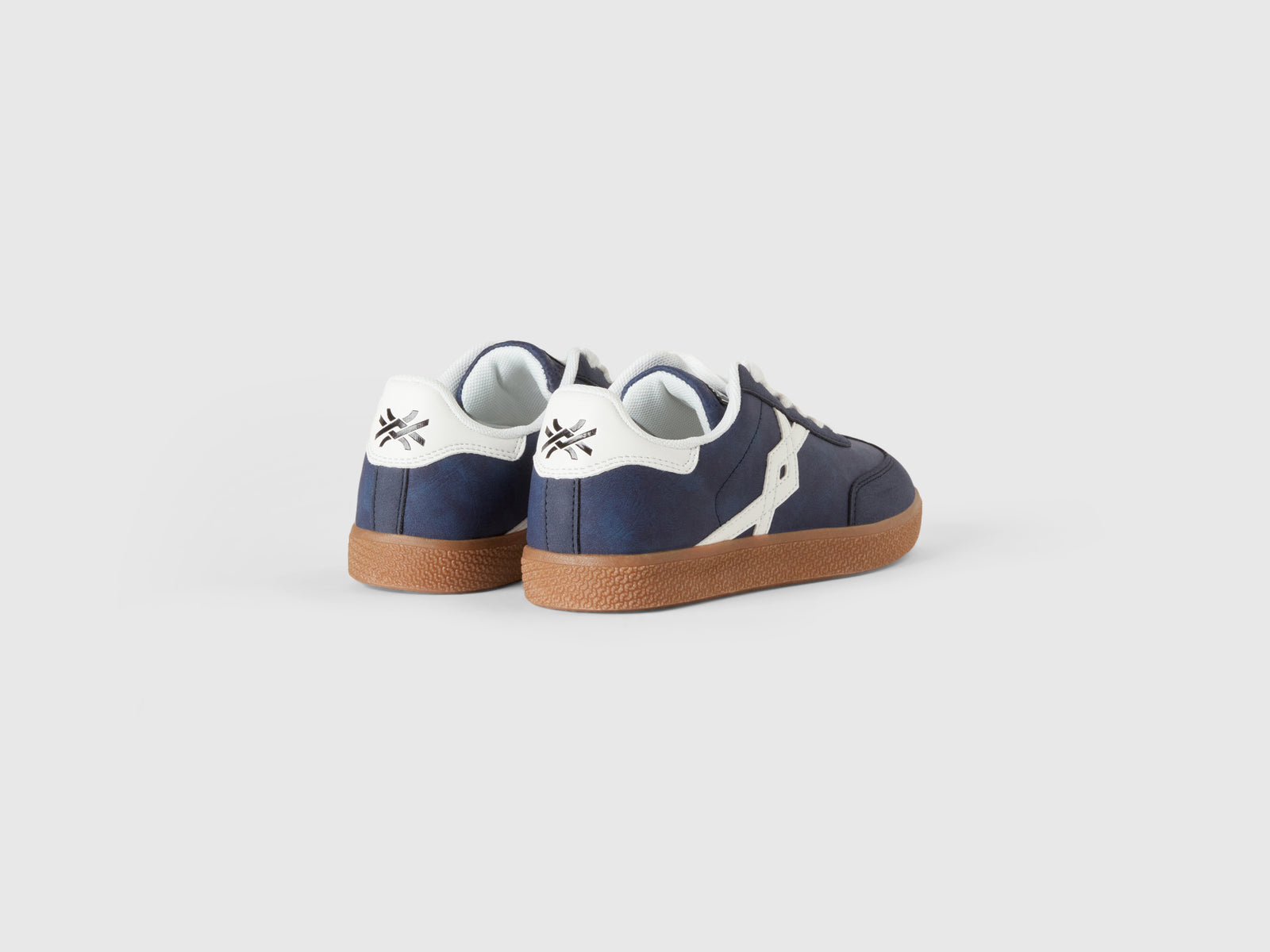 Coated fabric sneakers da bambino blu scuro 2 | Benetton Outlet